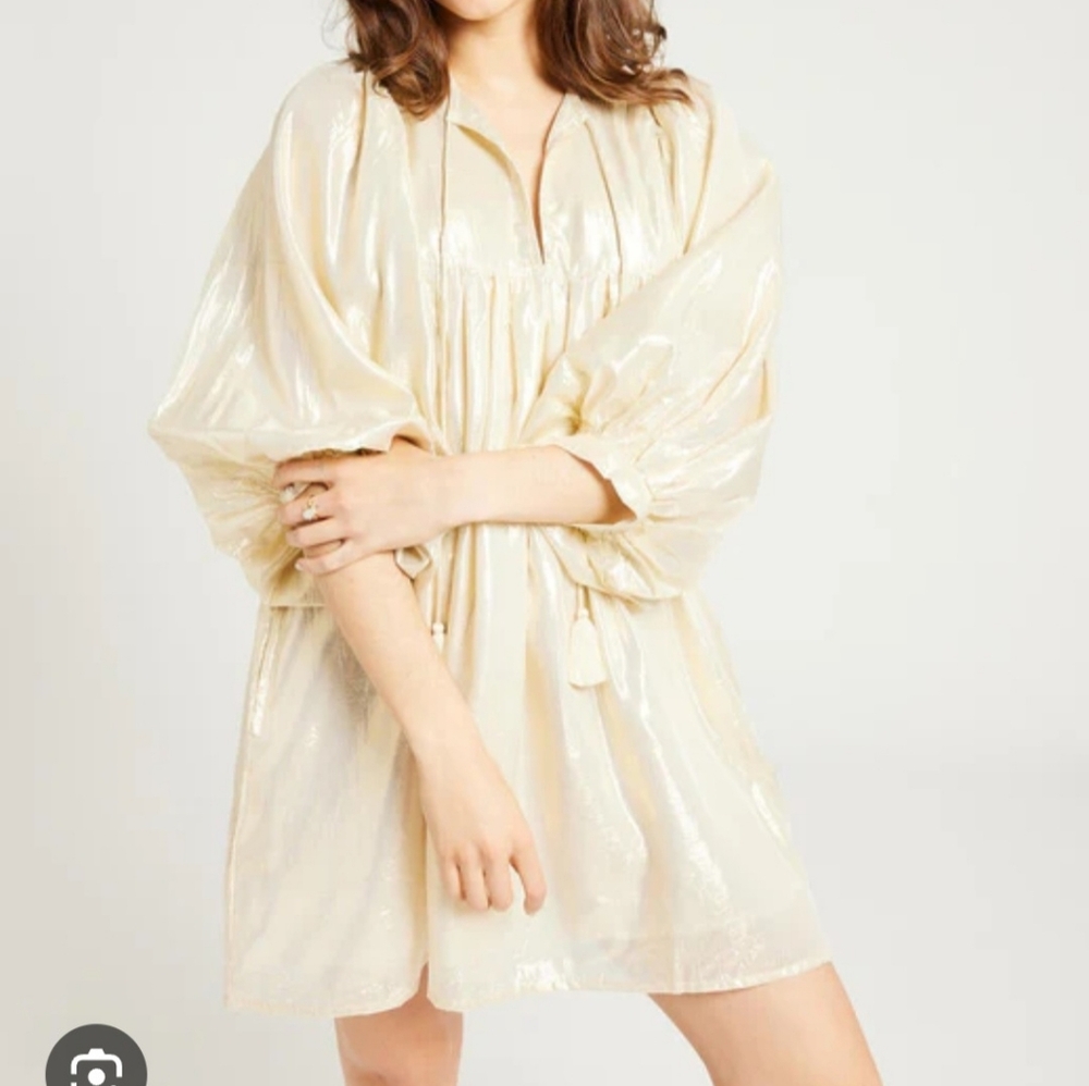 Mille Resort & Travel Shimmering Gold Long Sleeve Dress S